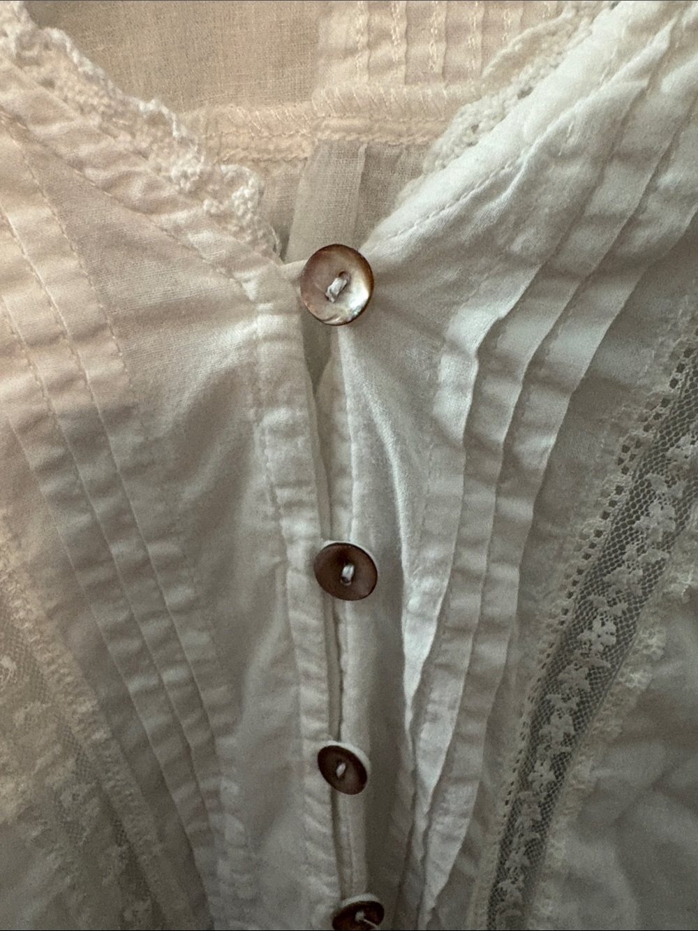 Sanctuary Ivory Button-Front Peasant Blouse - Picture 4 of 5
